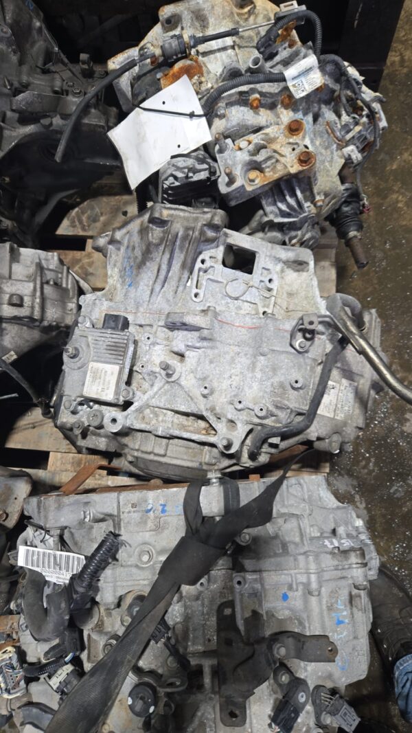 2007 Ford Escape 3.0L V6 Automatic Transmission | Fama Parts & Car - Image 2